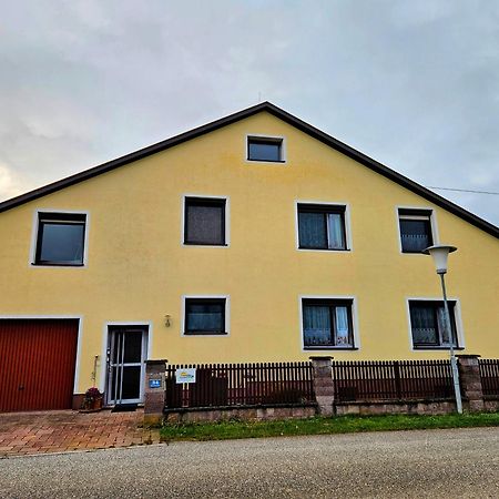Apartment Moni In Lutzmannsburg, 1 Km Von Der Sonnentherme Entfernt - Apartment Mit 3 Schlafzimmern Eksteriør bilde